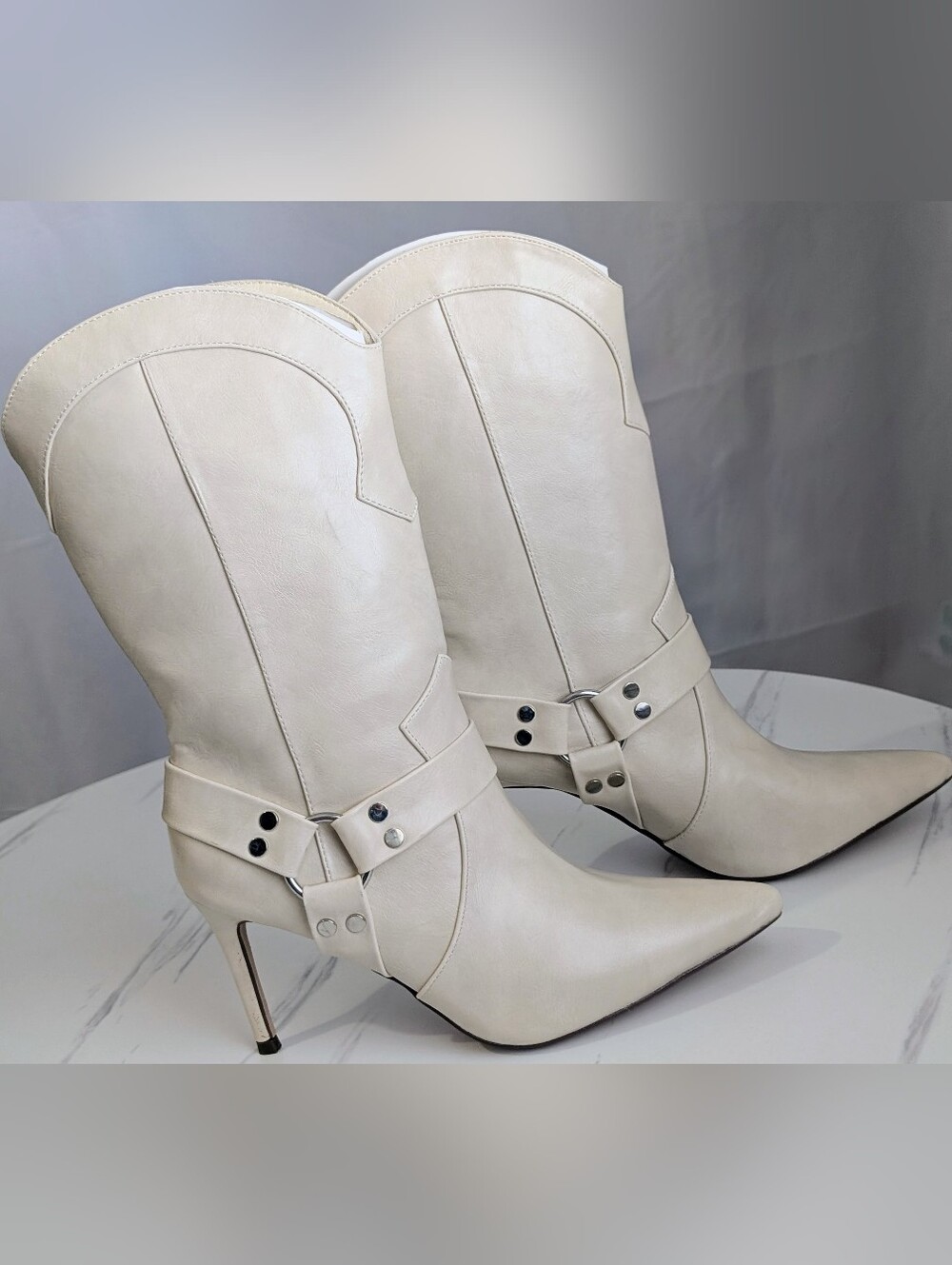 Matisse Avaline Ivory Western Harness Boots Heeled Cowboy Booties NIB 8
